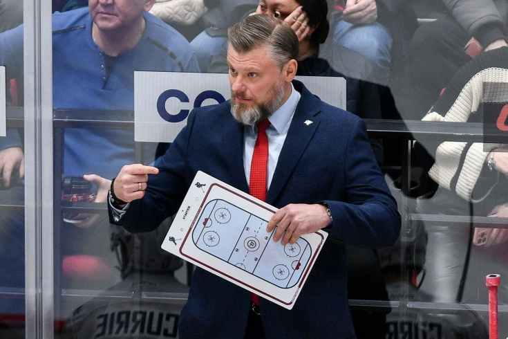 Дмитрий Рябыкин уволен с поста помощника главного тренера магнитогорского «Металлурга», в чём причины отставки