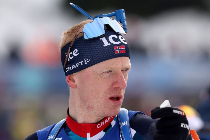 Чемпионат мира по биатлону — 2023: организаторы включили неправильные гимны на награждении норвежцев и шведов