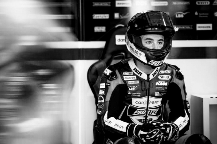 Мотогонщик Дюпаскье на этапе MotoGP в Италии