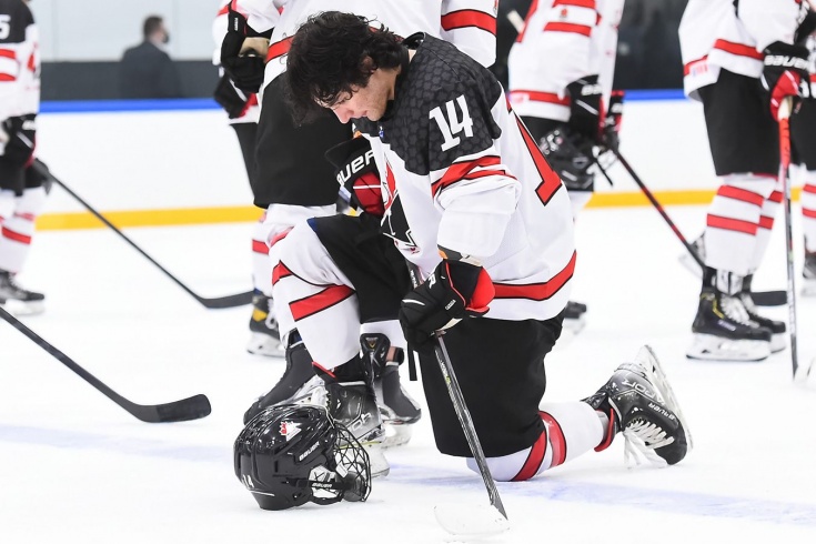 Сборная Канады сенсационно проиграла в четвертьфинале ЮЧМ-2022 по хоккею Финляндии, обзор матча