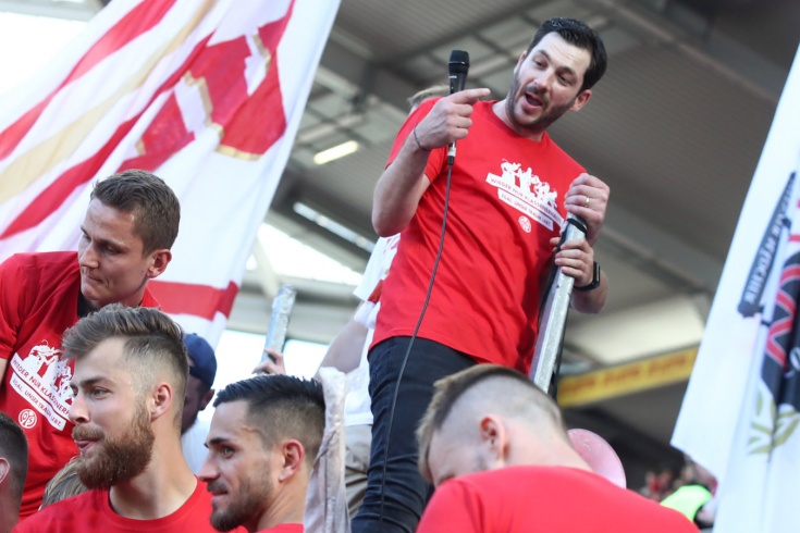 сандро шварц тренер биография. Смотреть фото сандро шварц тренер биография. Смотреть картинку сандро шварц тренер биография. Картинка про сандро шварц тренер биография. Фото сандро шварц тренер биография
