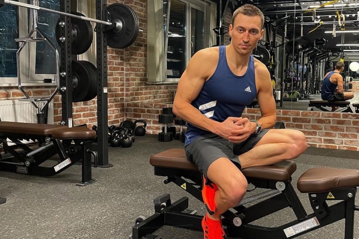 Тренировка на мышцы кора от олимпийского чемпиона Александра Легкова — видео