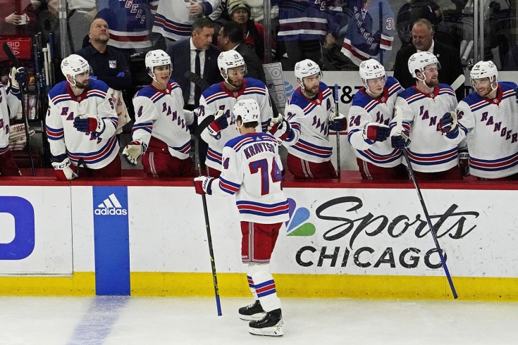 Виталий Кравцов забил третий гол в сезоне НХЛ, видео, что дальше ждёт российского форварда, может ли он быть обменян