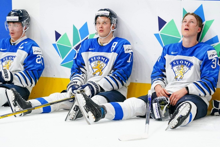 «Боролись с ветряными мельницами»: в Финляндии возмущены судейством в финале с Канадой МЧМ-2022 по хоккею