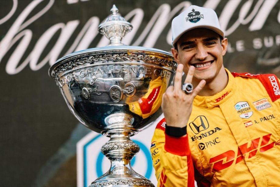Действующий чемпион «Индикара» Алекс Палоу