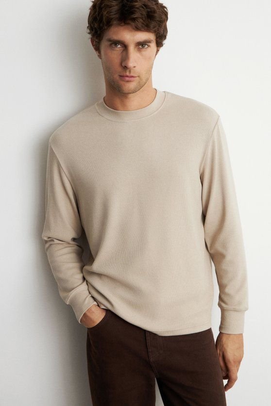 Лонгслив из вискозного джерси Lime, 999 рублей 