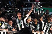 «Ньюкасл» ждал этого 70 лет! «Ливерпуль» после вылета из ЛЧ отдал ещё и Кубок лиги